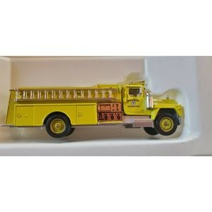 Solido Mack Fire Truck Green